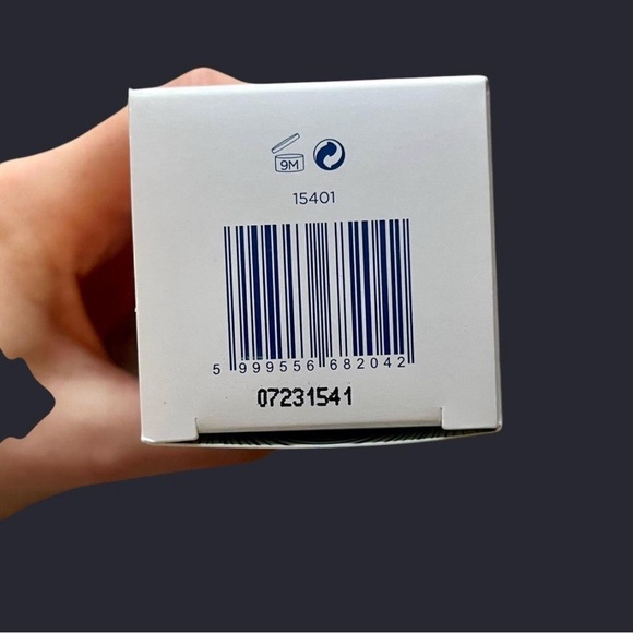 Omorovicza Budapest Blue Diamond Concentrate - Picture 5 of 6